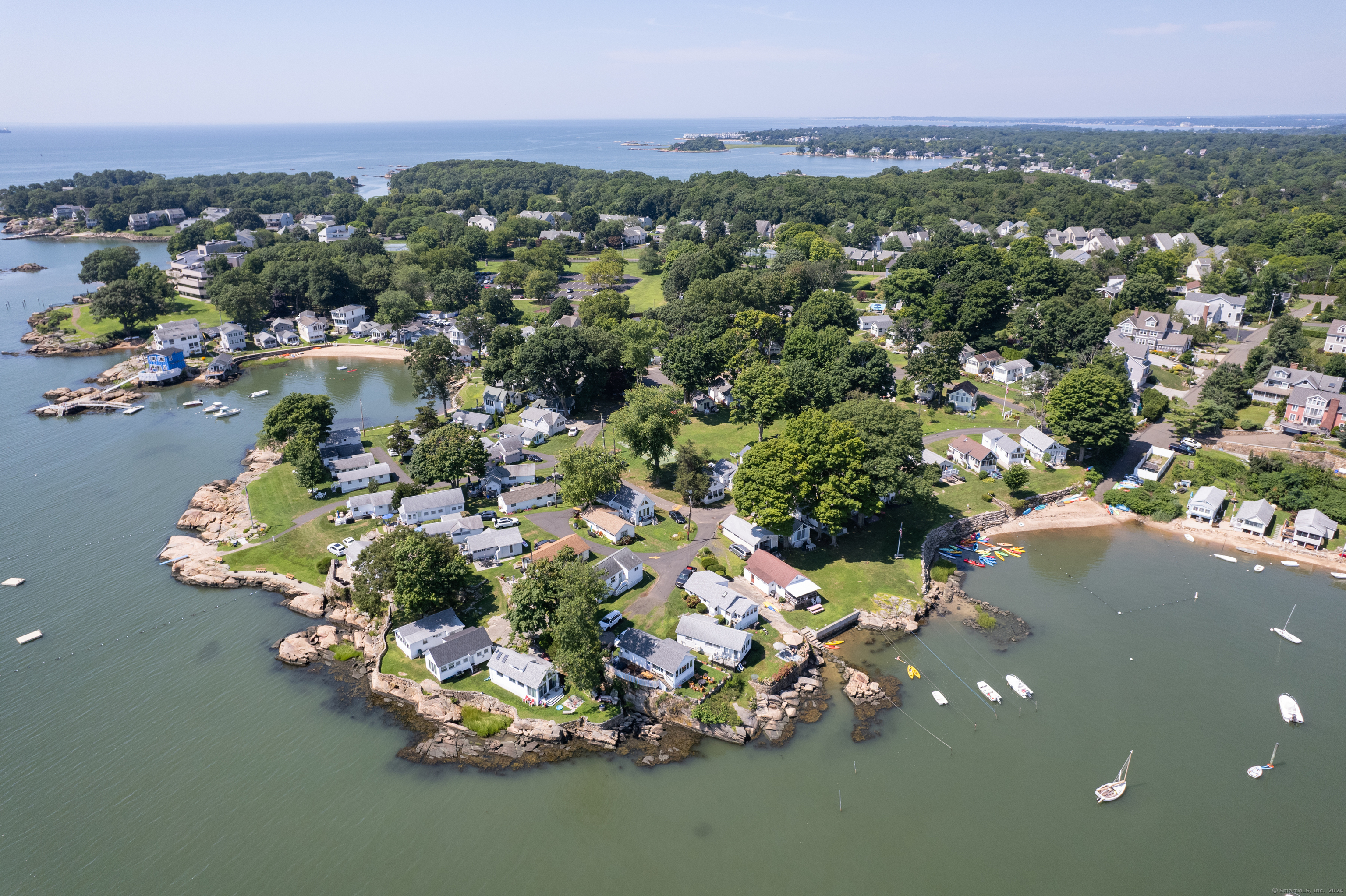 18 Lanphiers Cove, Branford, Connecticut 06405