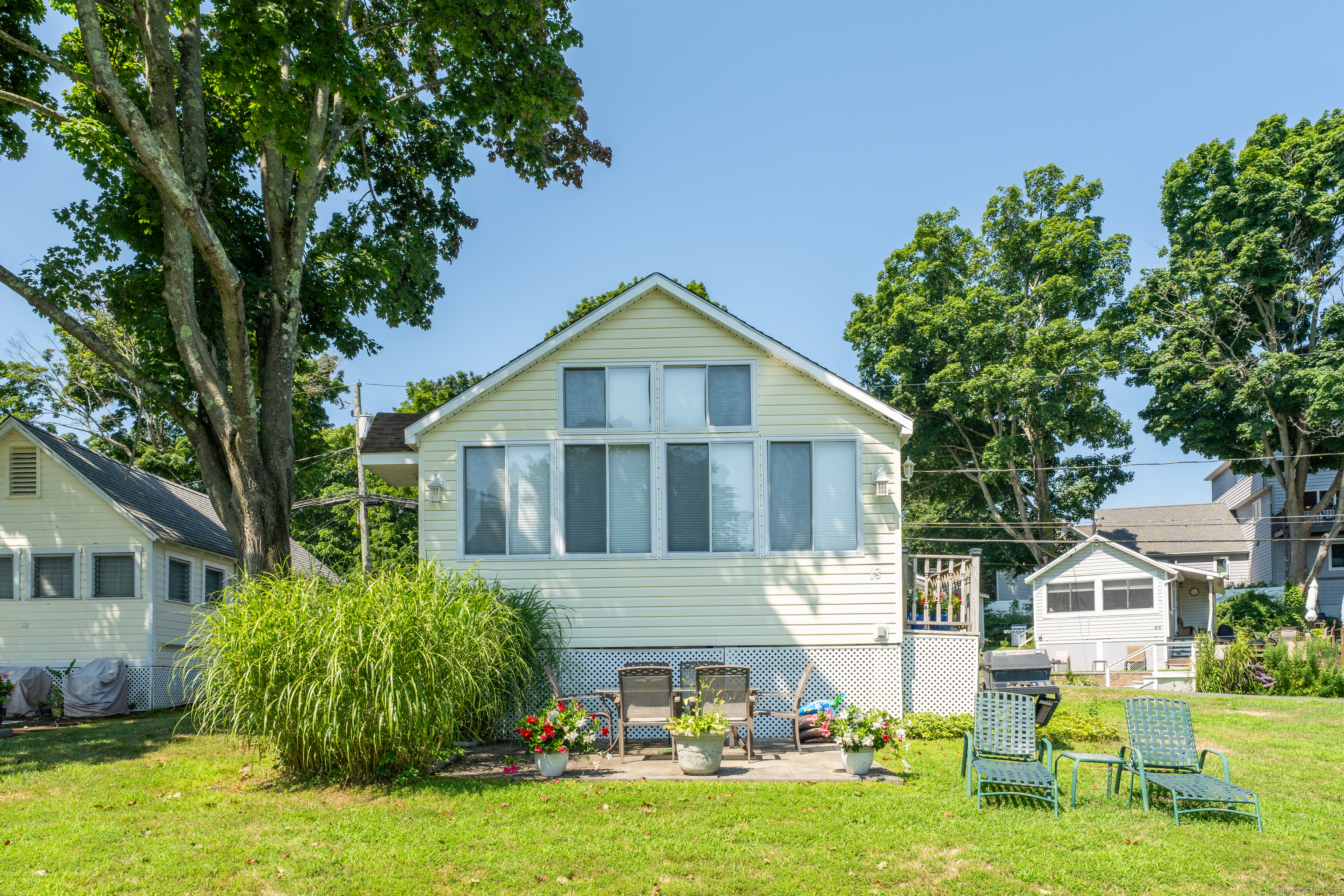 18 Lanphiers Cove, Branford, Connecticut 06405