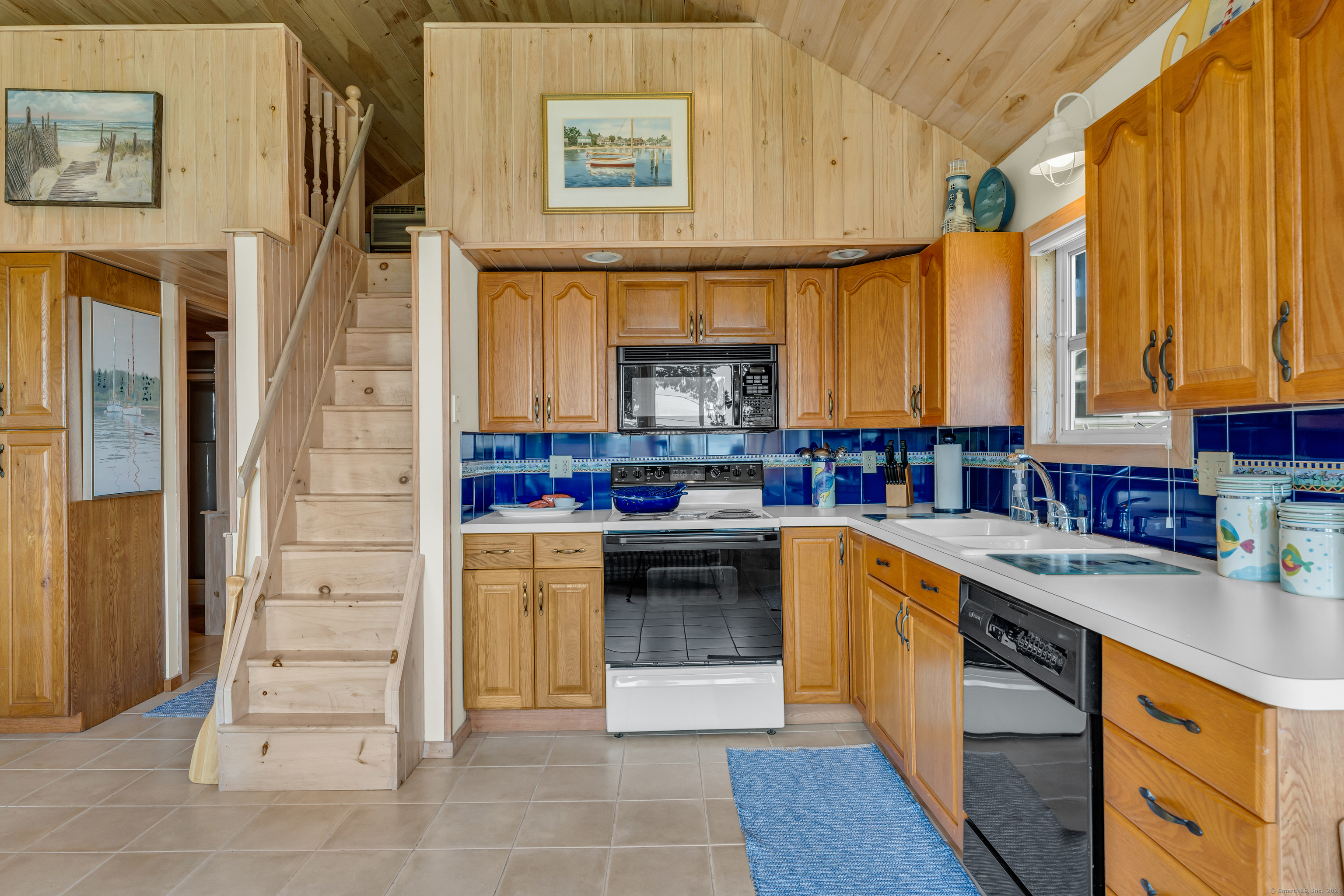 18 Lanphiers Cove, Branford, Connecticut 06405