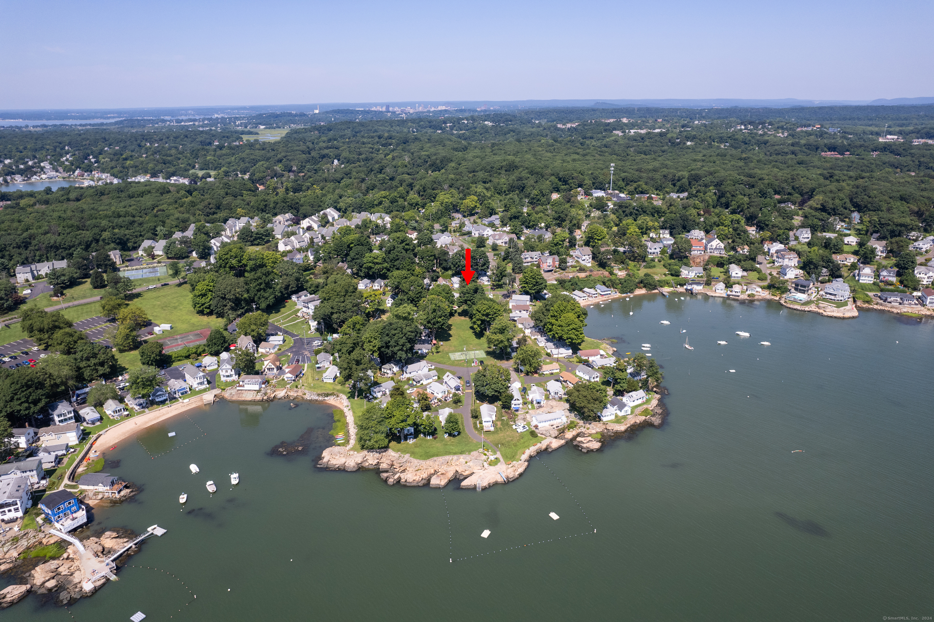 18 Lanphiers Cove, Branford, Connecticut 06405