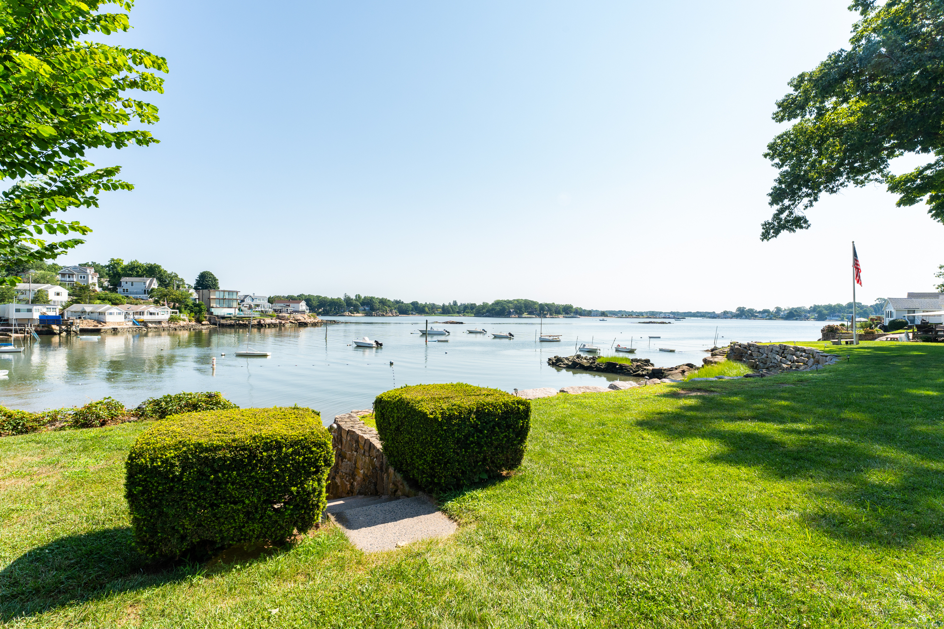 18 Lanphiers Cove, Branford, Connecticut 06405