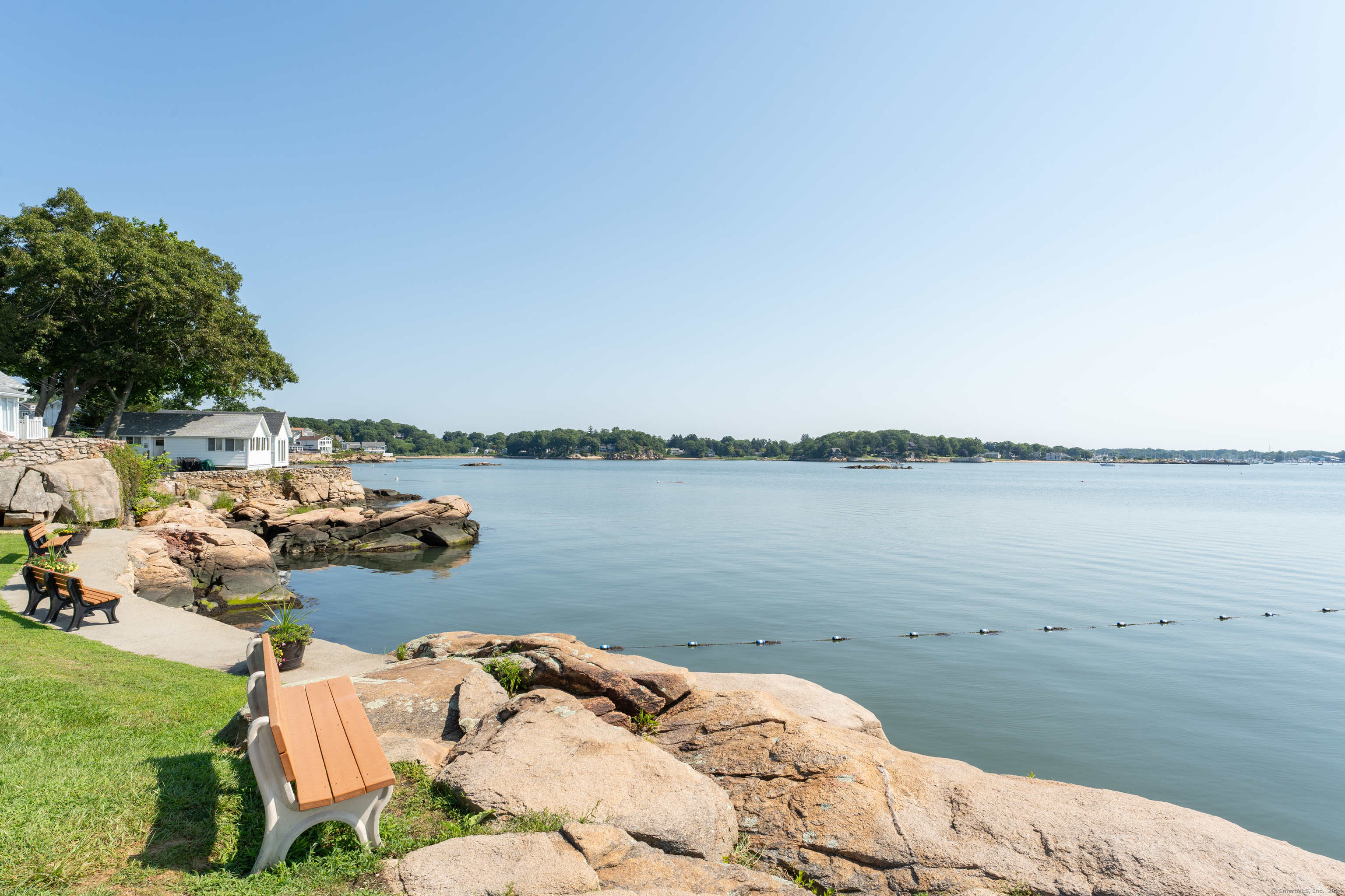 18 Lanphiers Cove, Branford, Connecticut 06405