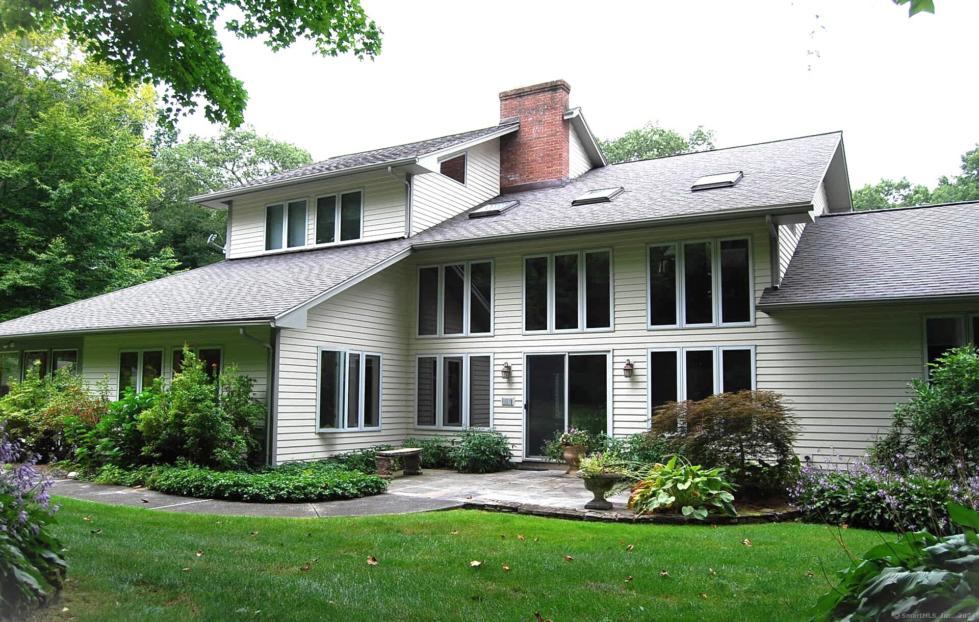 81 Deerwood, Bethlehem, Connecticut 06751