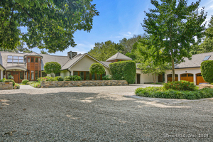 6 Fraser Road