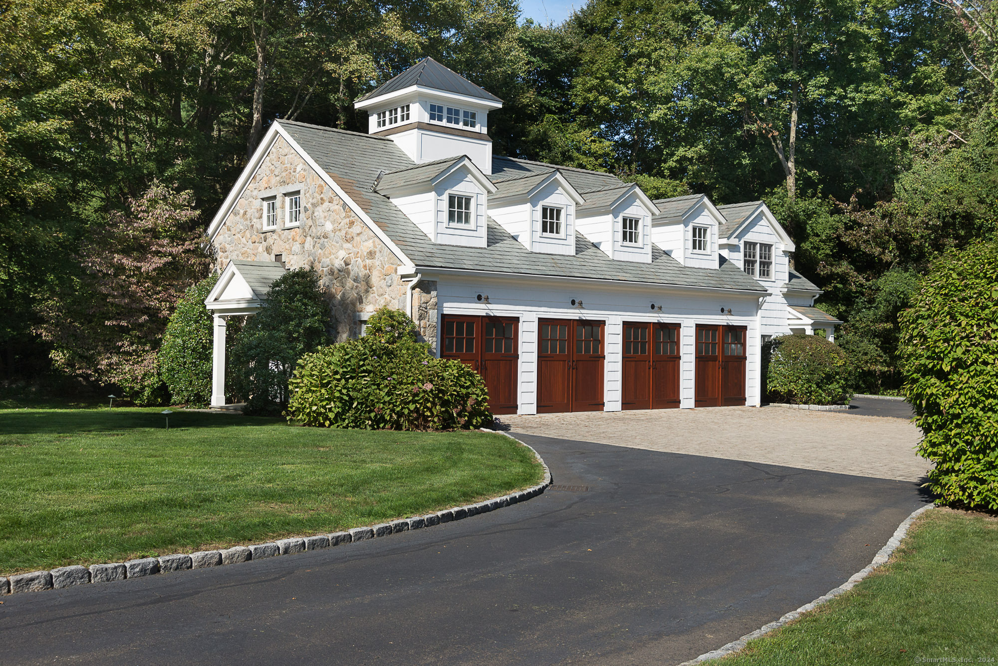 114 Ferris Hill, New Canaan, Connecticut 06840