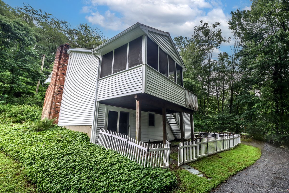 254 Candlewood Lake, New Milford, Connecticut 06776