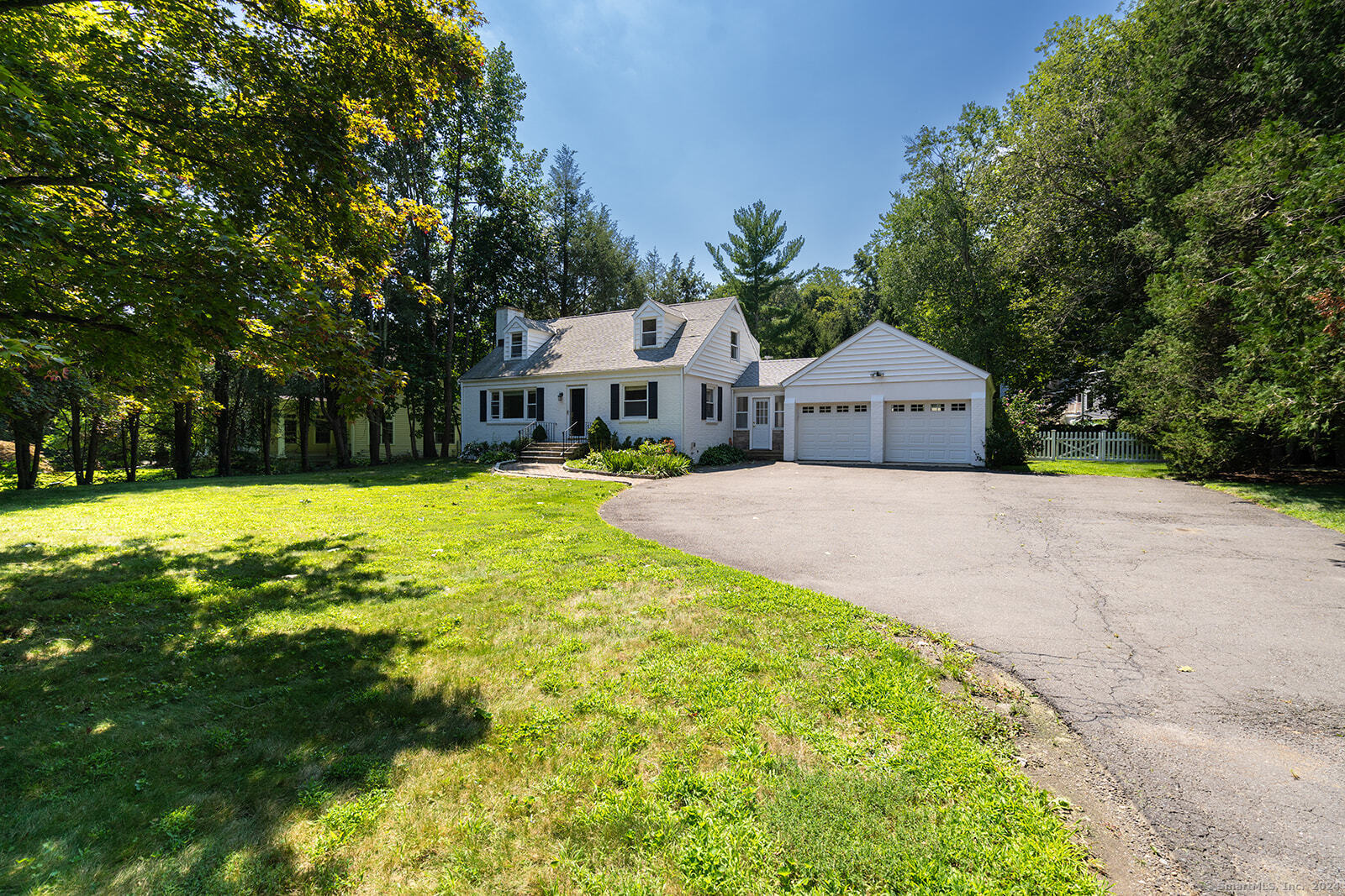 30 Parade Hill, New Canaan, Connecticut 06840