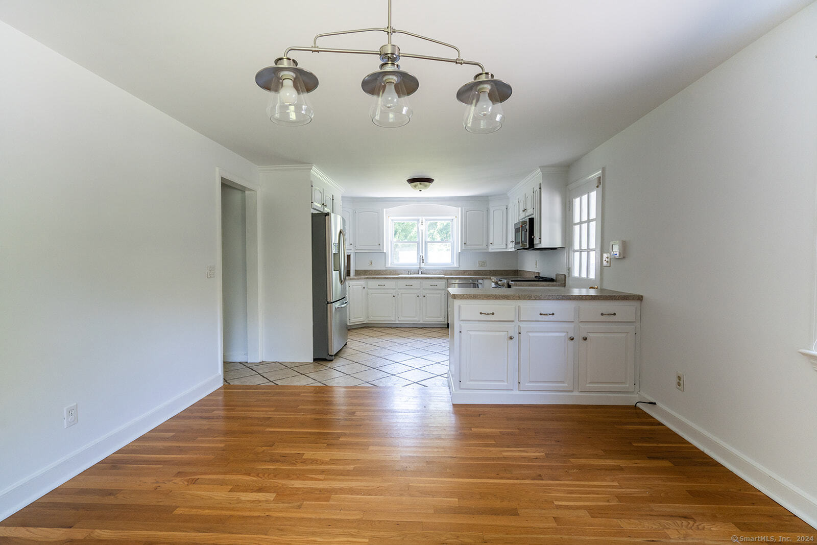 30 Parade Hill, New Canaan, Connecticut 06840