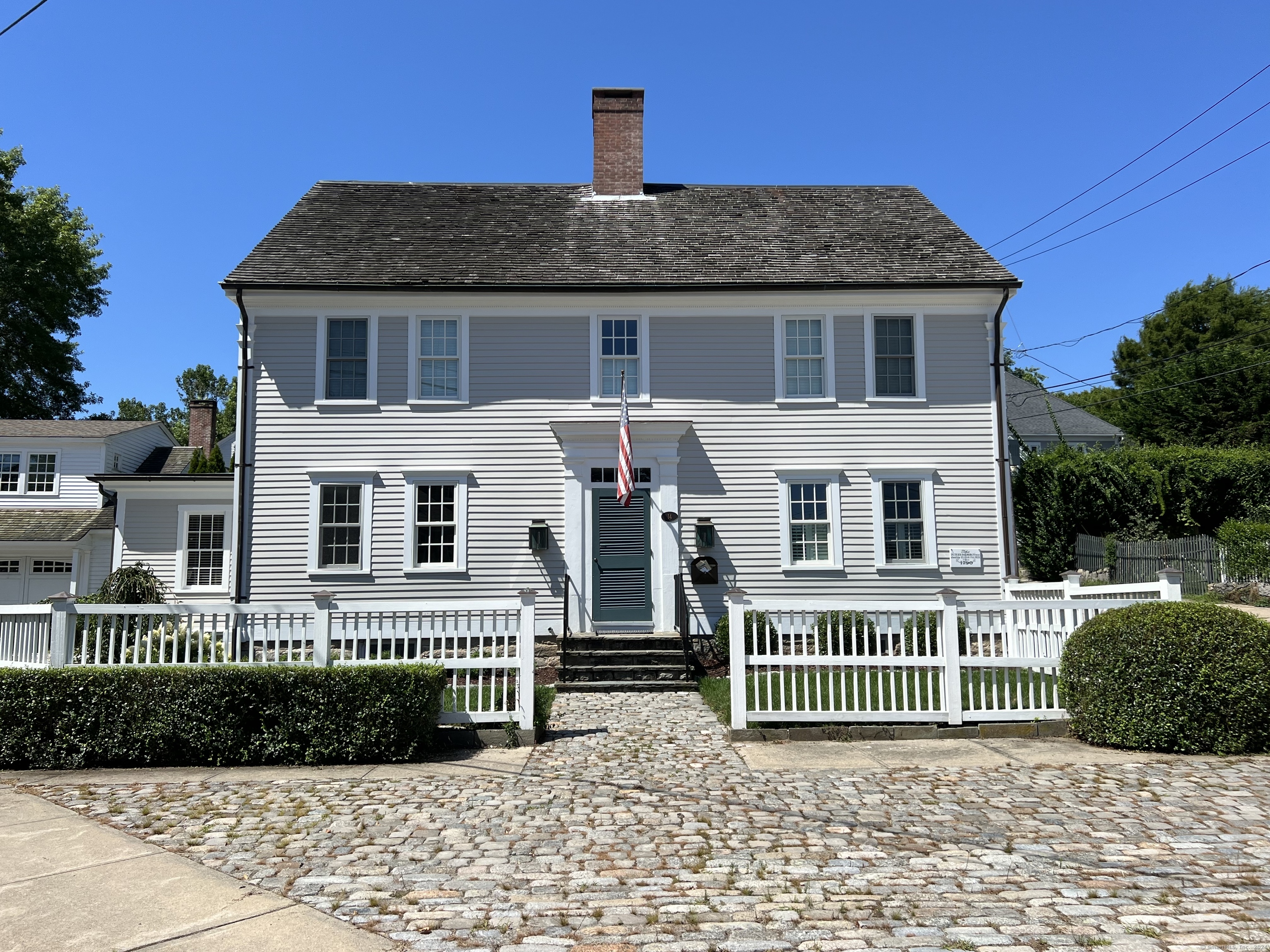 14 Cliff Street Stonington CT