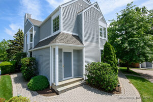 24 Hale Lane, Unit 24