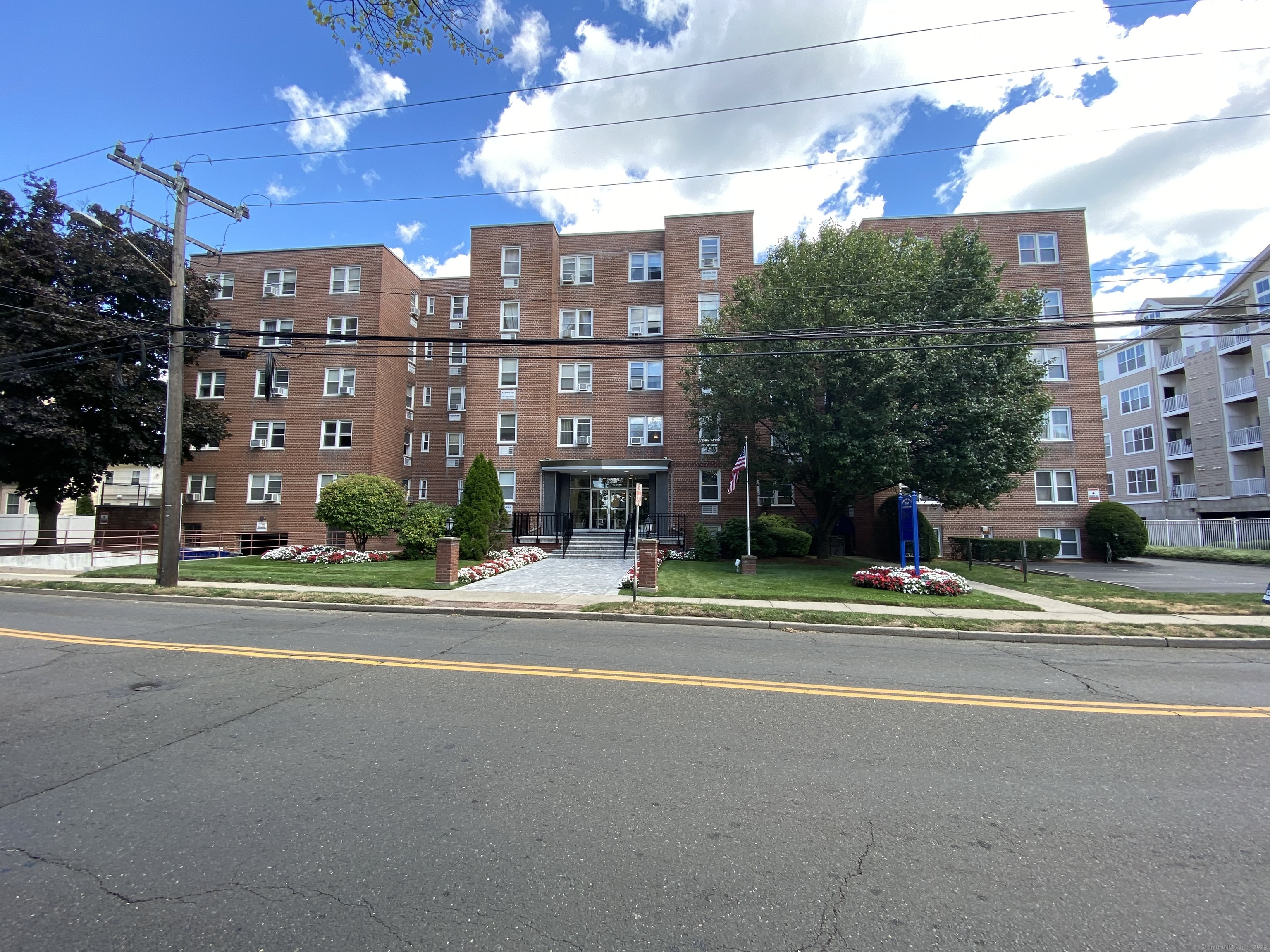 39 Glenbrook Road, Stamford, Connecticut photo 1