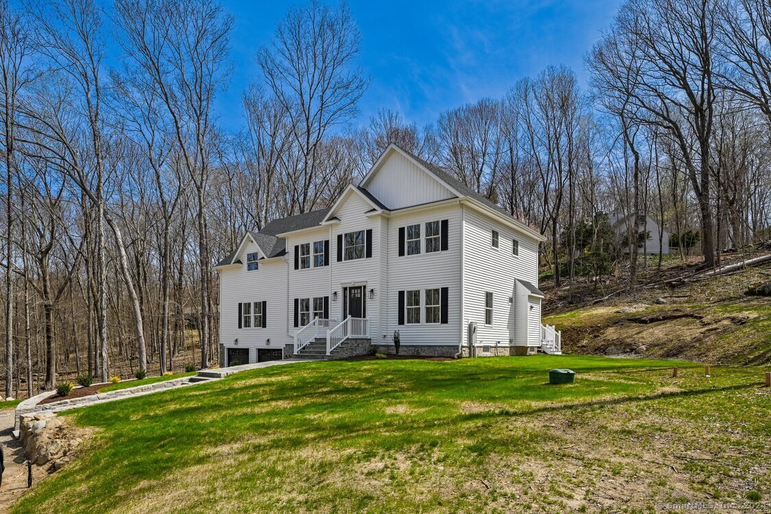 354 west river, Orange, Connecticut 06477