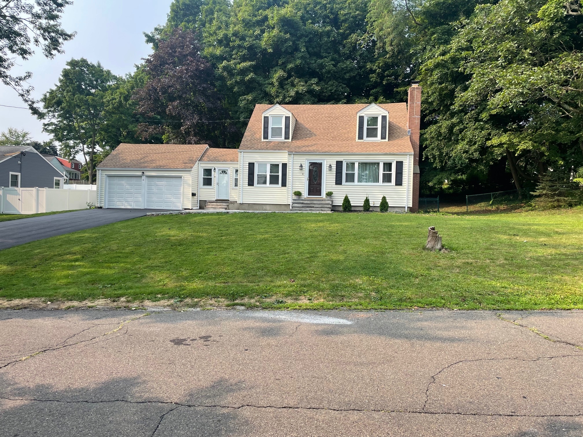 4 Arden, Trumbull, Connecticut 06611