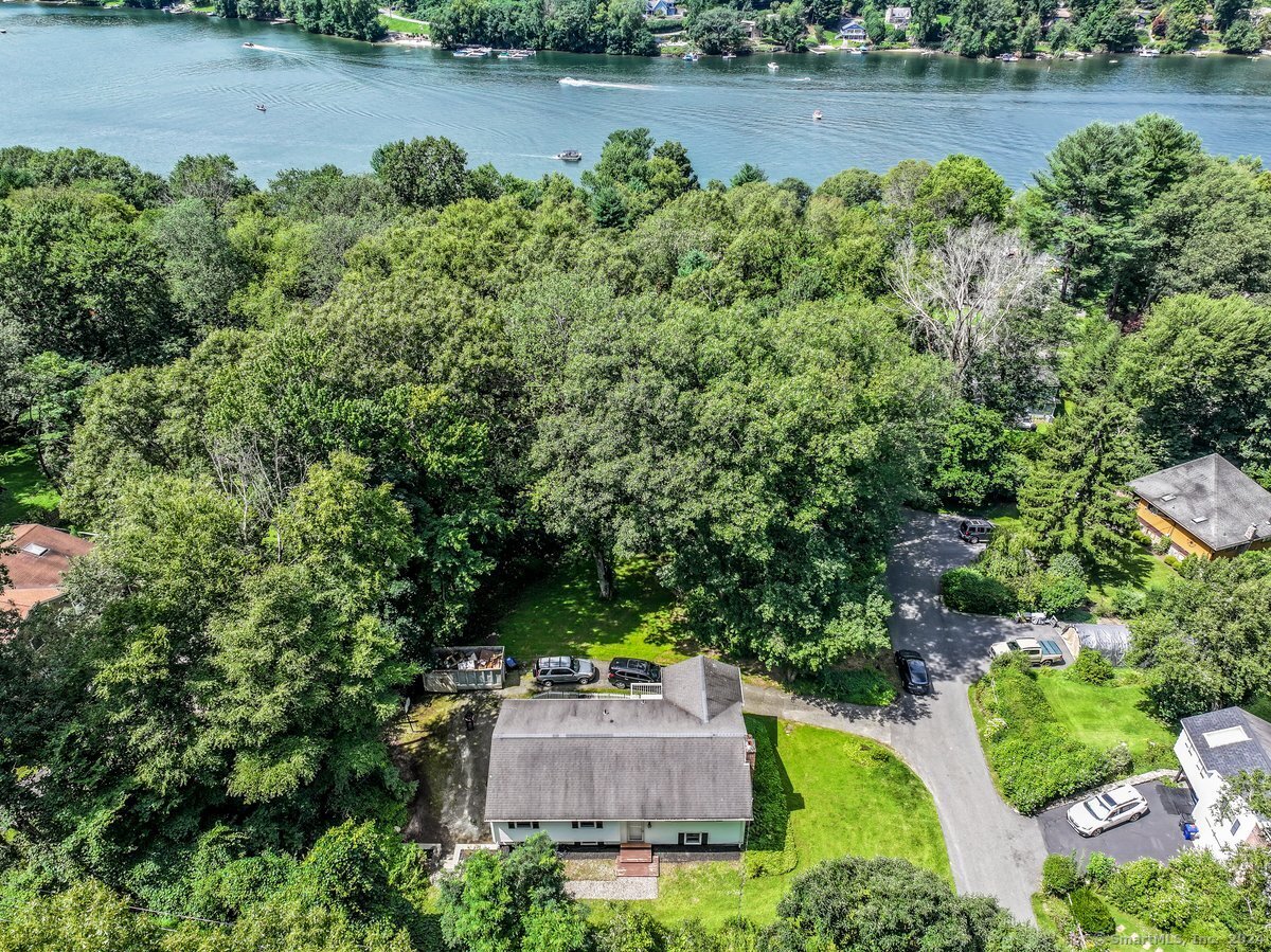 254 Candlewood Lake, New Milford, Connecticut 06776