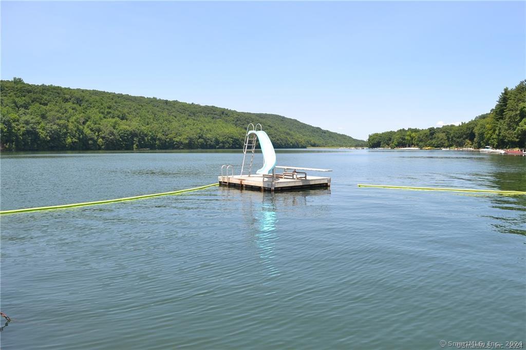 254 Candlewood Lake, New Milford, Connecticut 06776