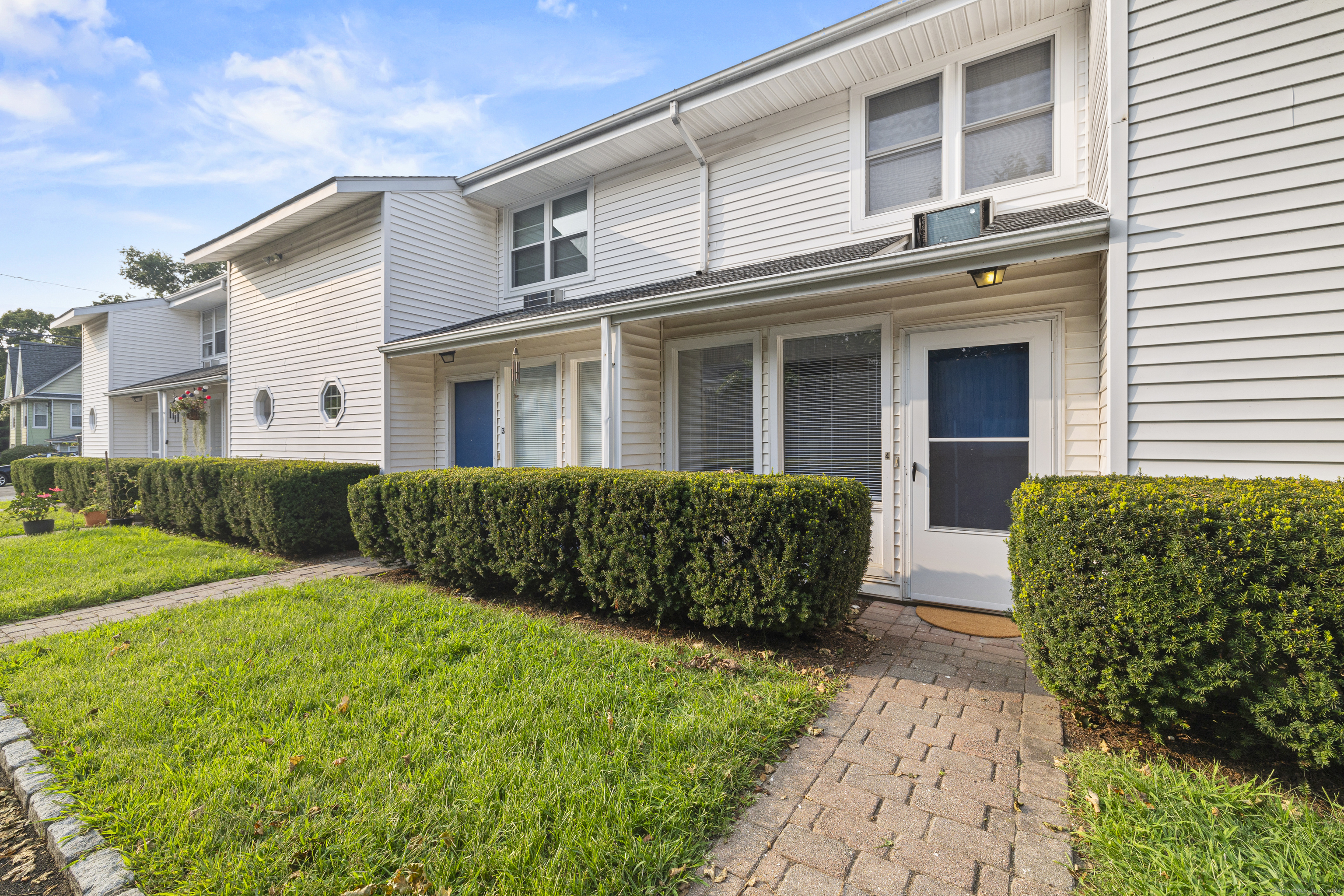 45 Highview Avenue, Stamford, Connecticut photo 1