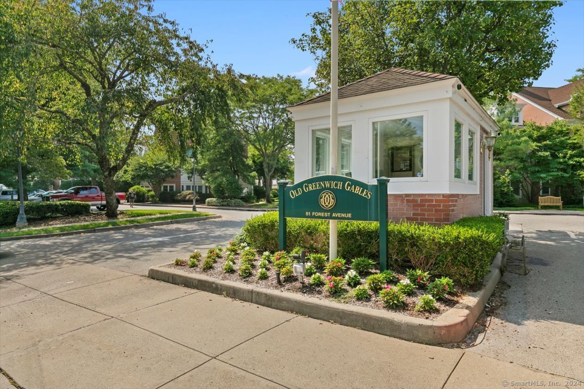 51 Forest Avenue, Greenwich, Connecticut photo 1