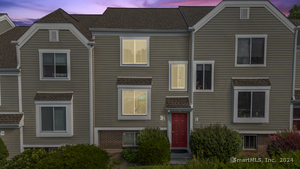 71 Aiken Street, Unit APT L10