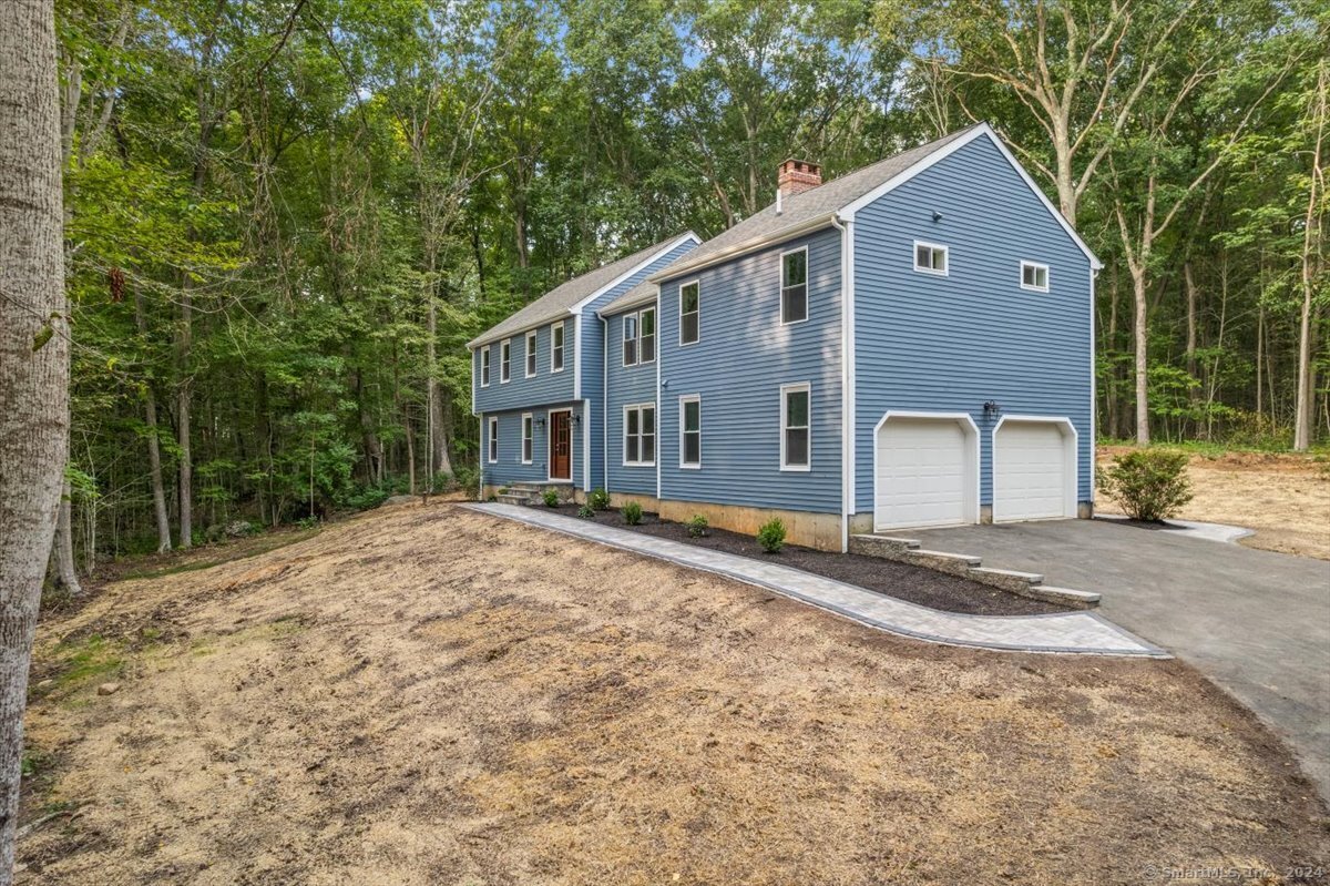 27 Copperstone, Madison, Connecticut 06443