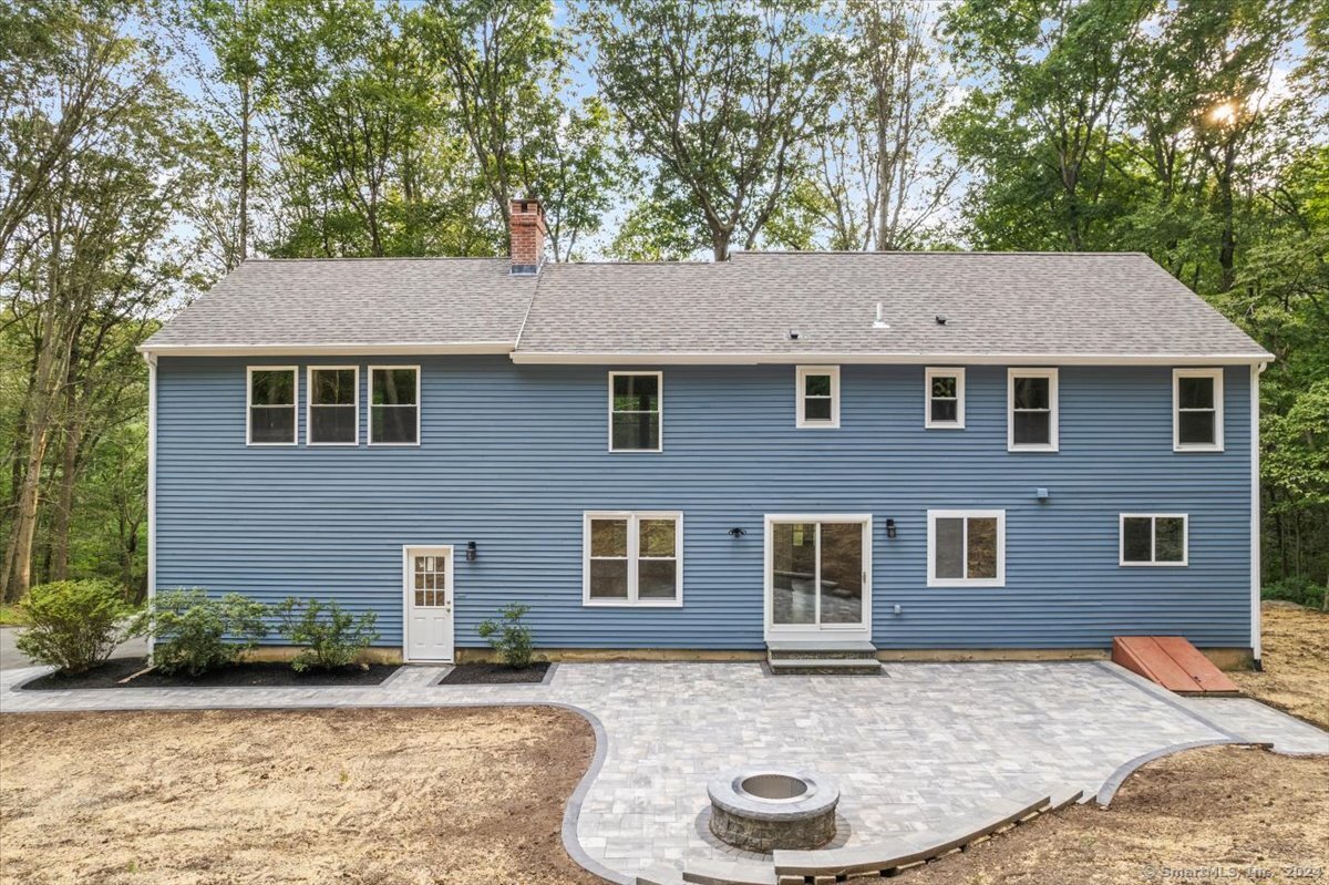 27 Copperstone, Madison, Connecticut 06443