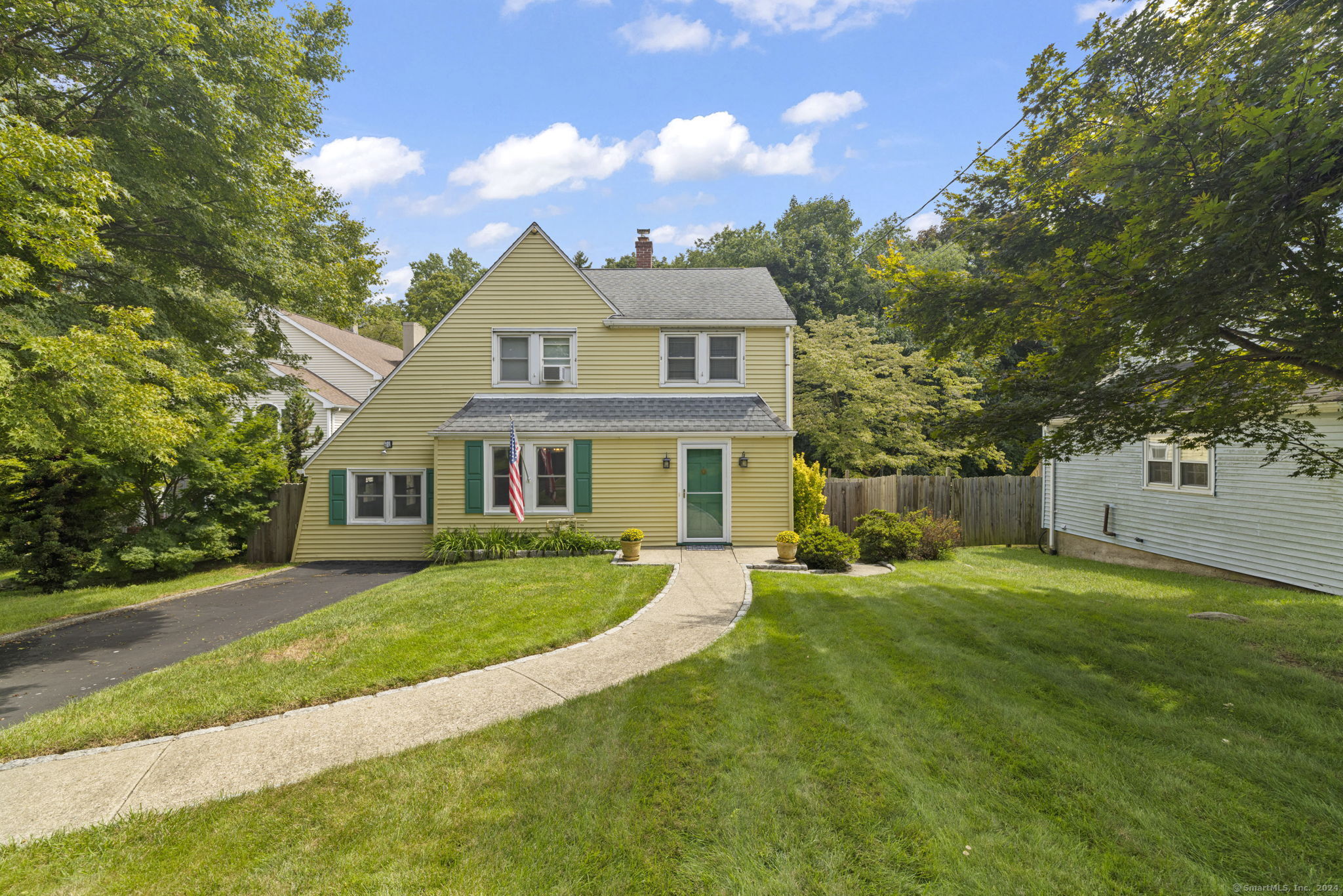 83 Courtland Hill, Stamford, Connecticut 06906