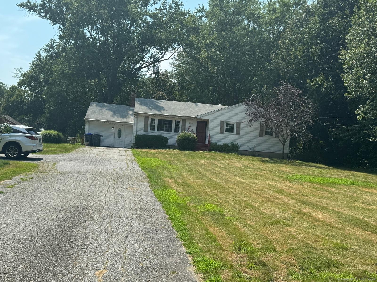 855 Daniels Farm, Trumbull, Connecticut 06611