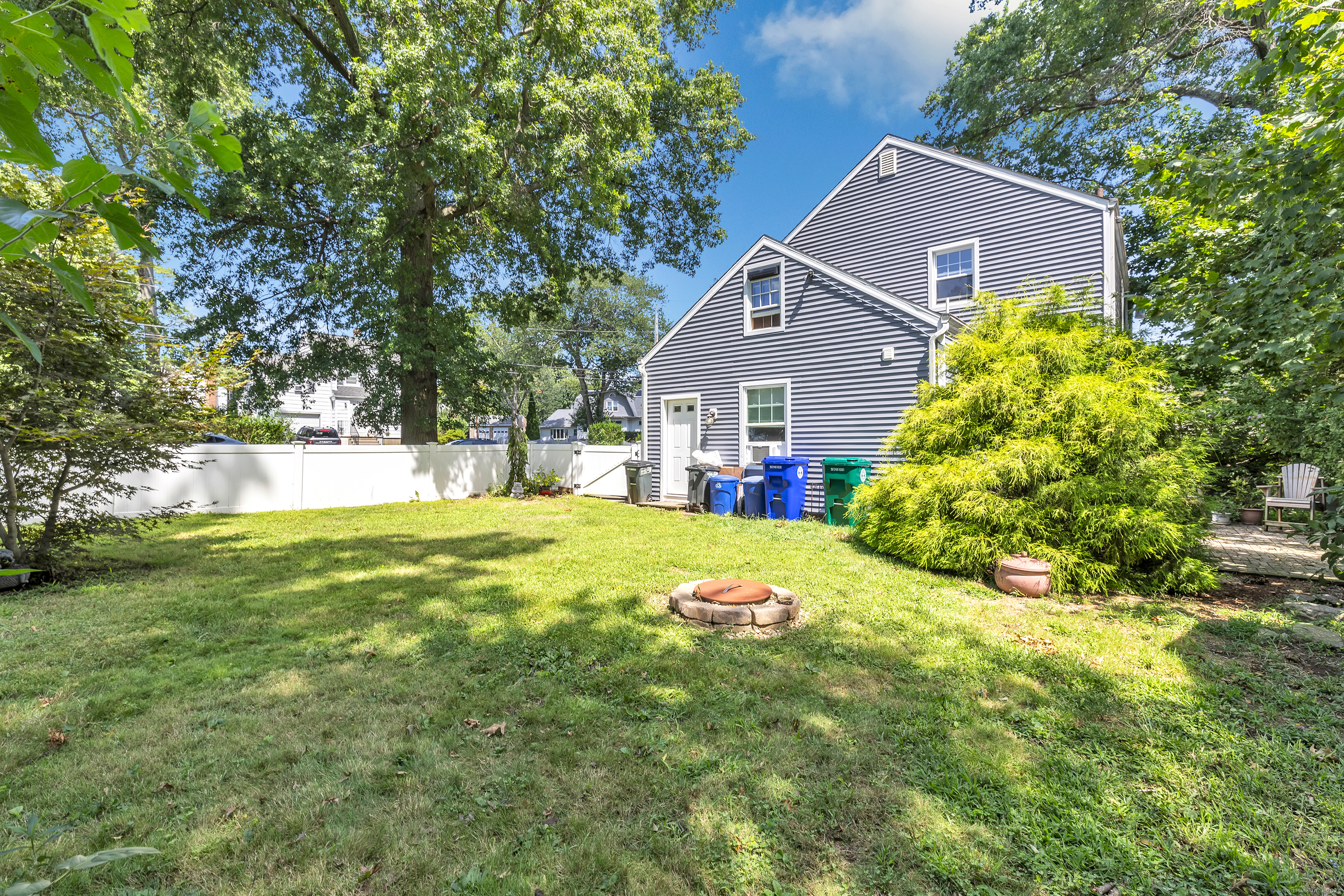 11 Blamey, Stratford, Connecticut 06614