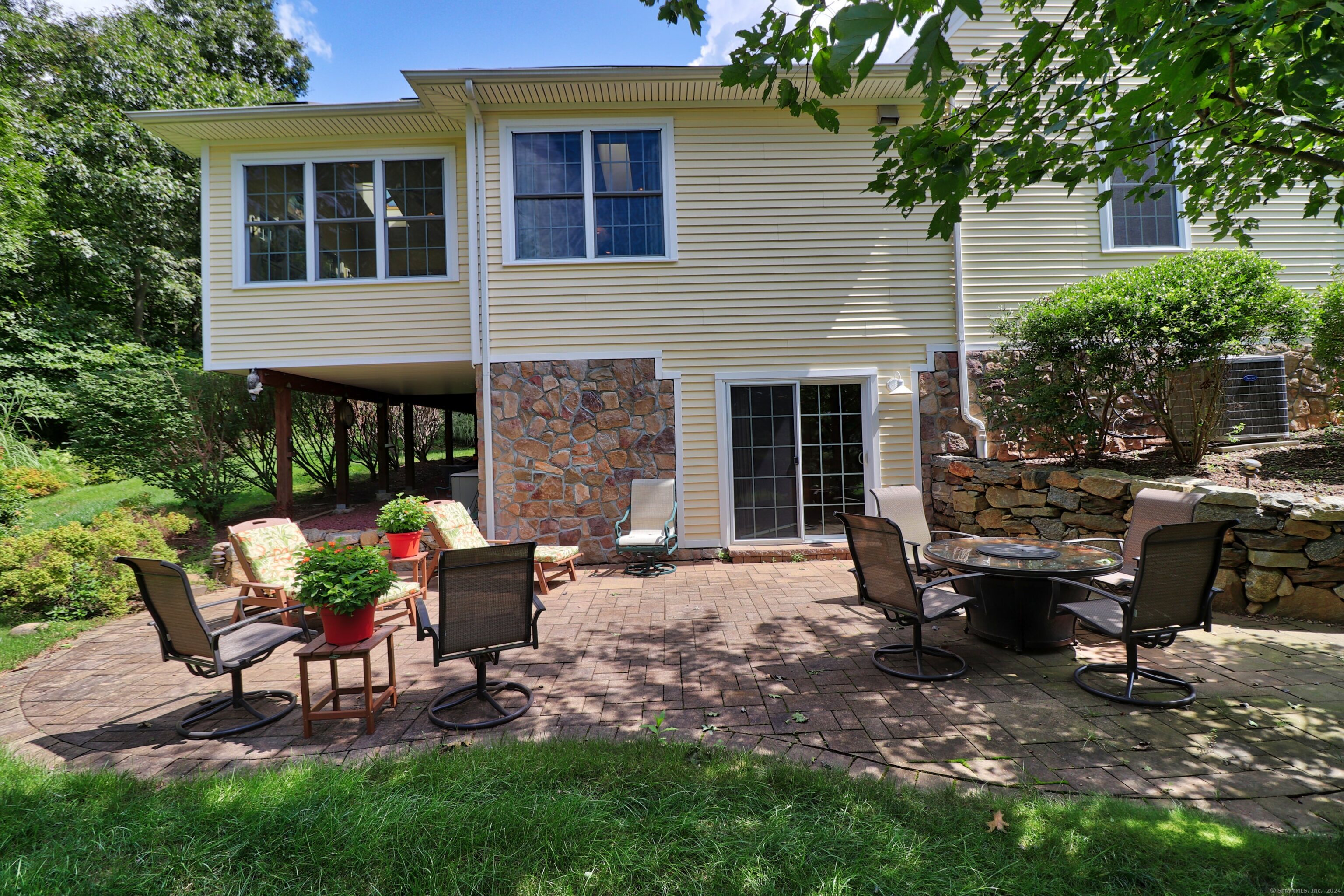 27 Chatfield, Beacon Falls, Connecticut 06403