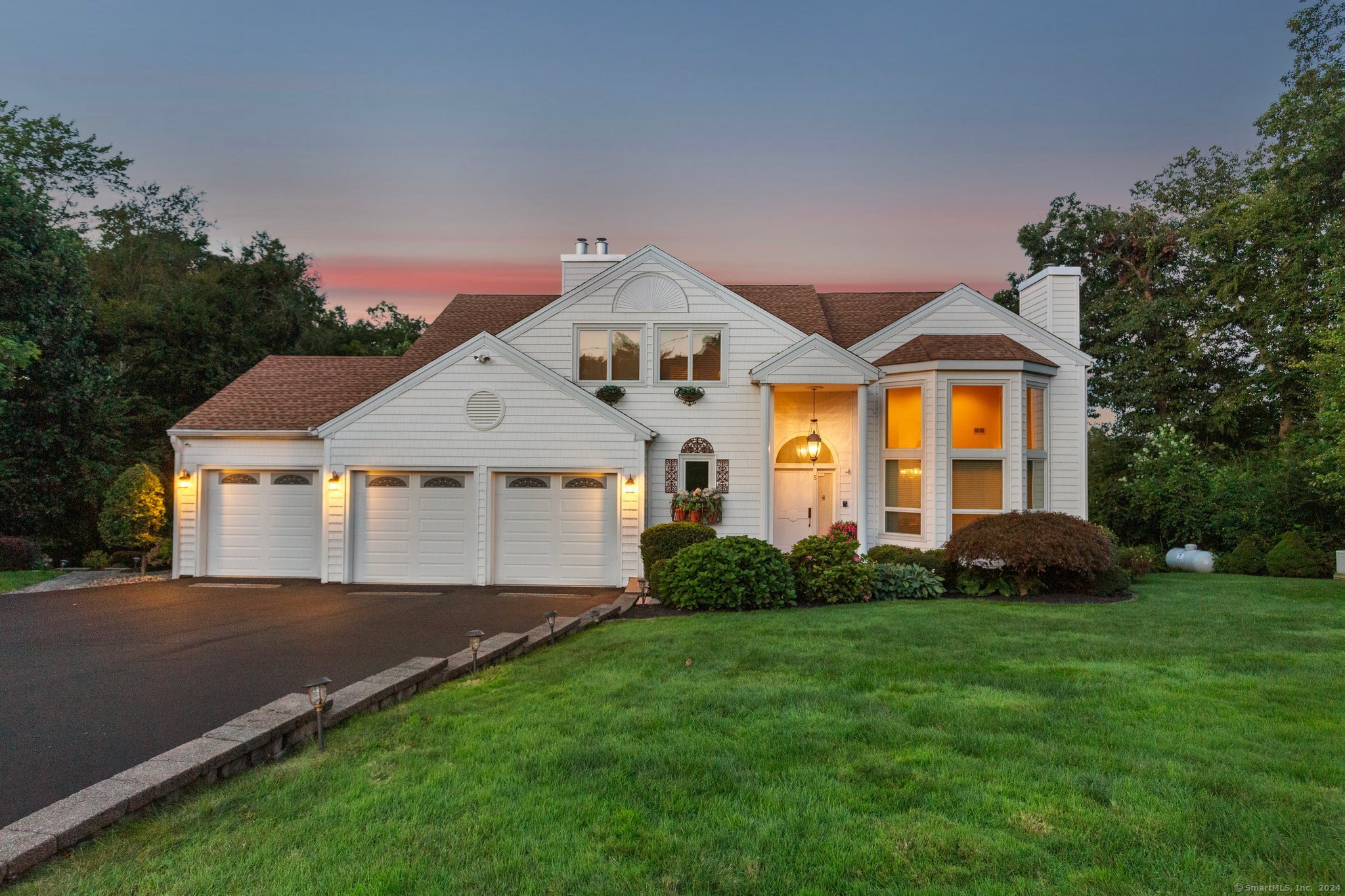 5 Lancelot, Hamden, Connecticut 06518