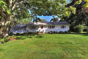 11 Macarthur Road