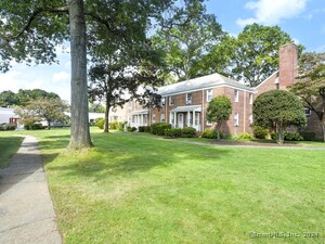 2475 Summer Street, Unit APT 1L