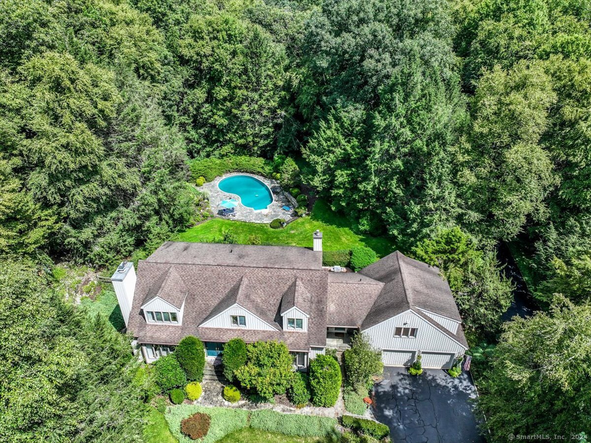 13 Deerfield, Brookfield, Connecticut 06804