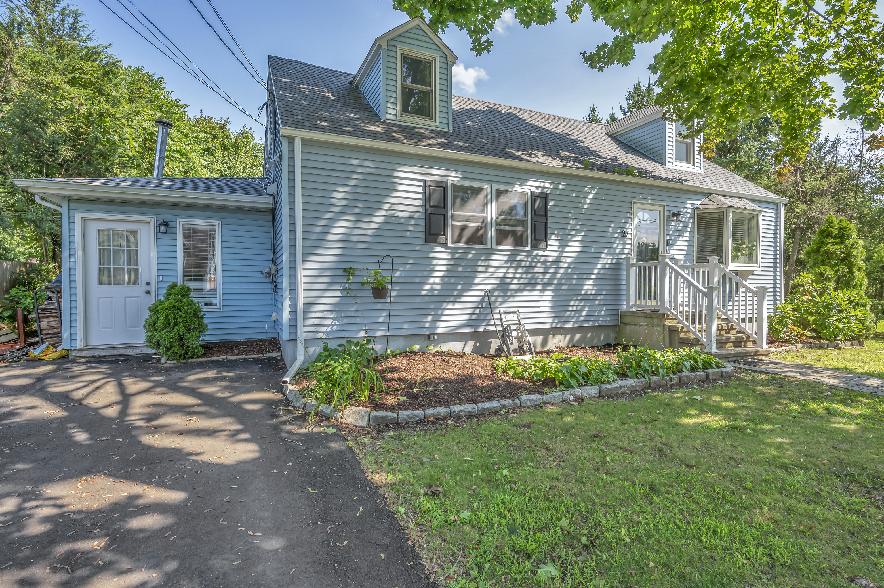 27 Robbins, Milford, Connecticut 06461