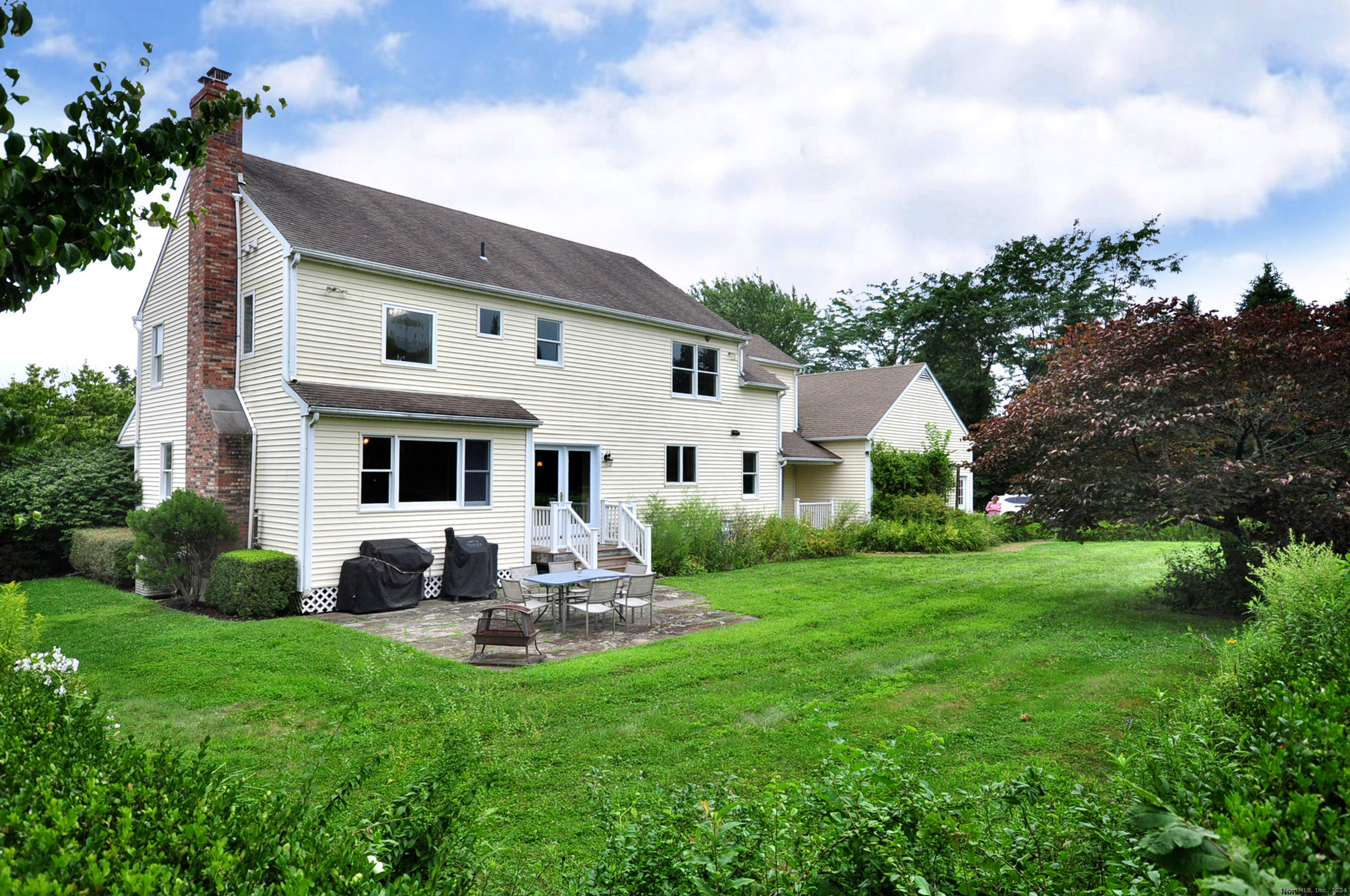 6 Beaver Pond, Bridgewater, Connecticut 06752