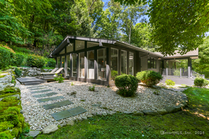 30 High Noon Road