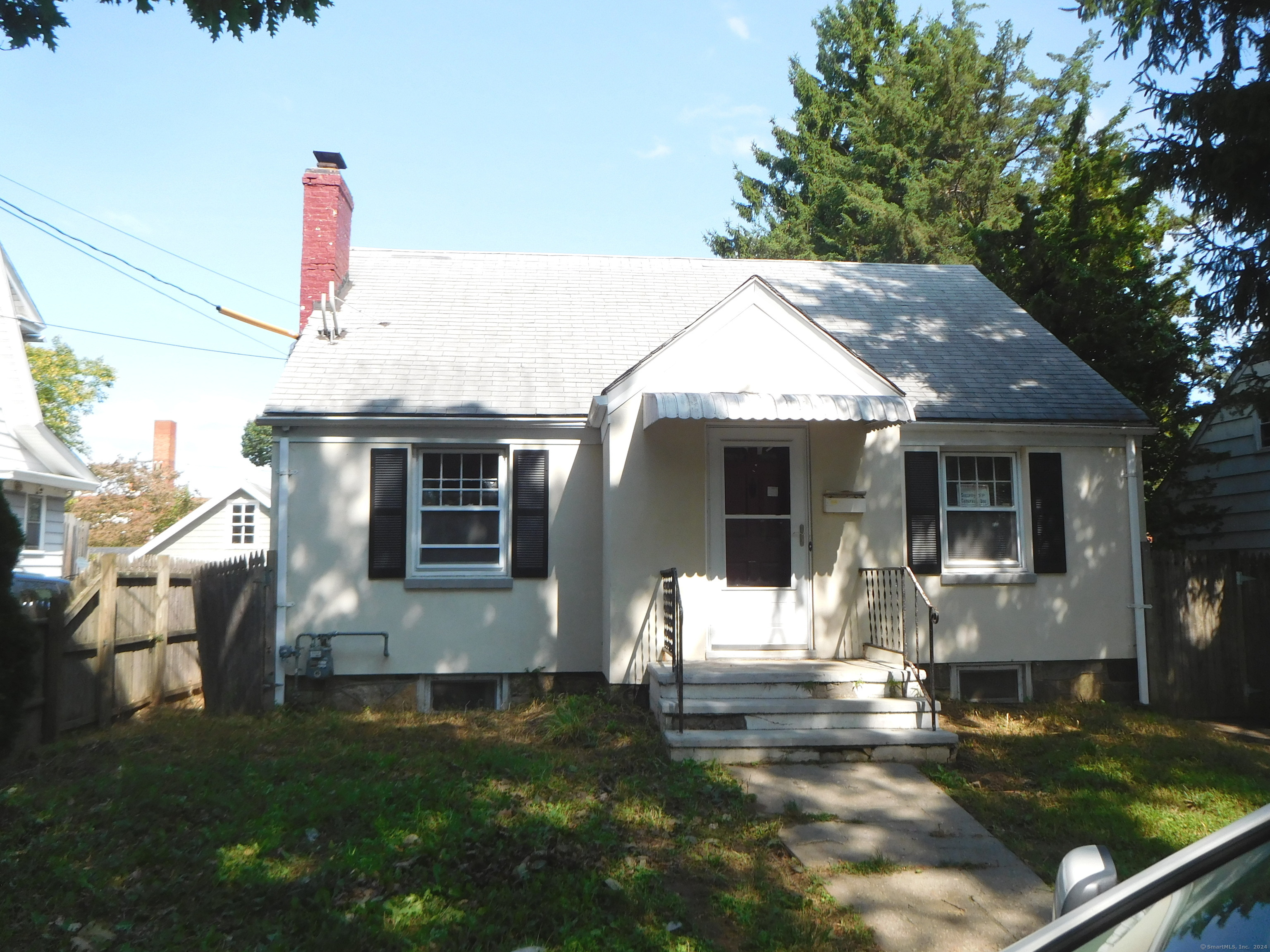 248 Pleasantview, Bridgeport, Connecticut 06606