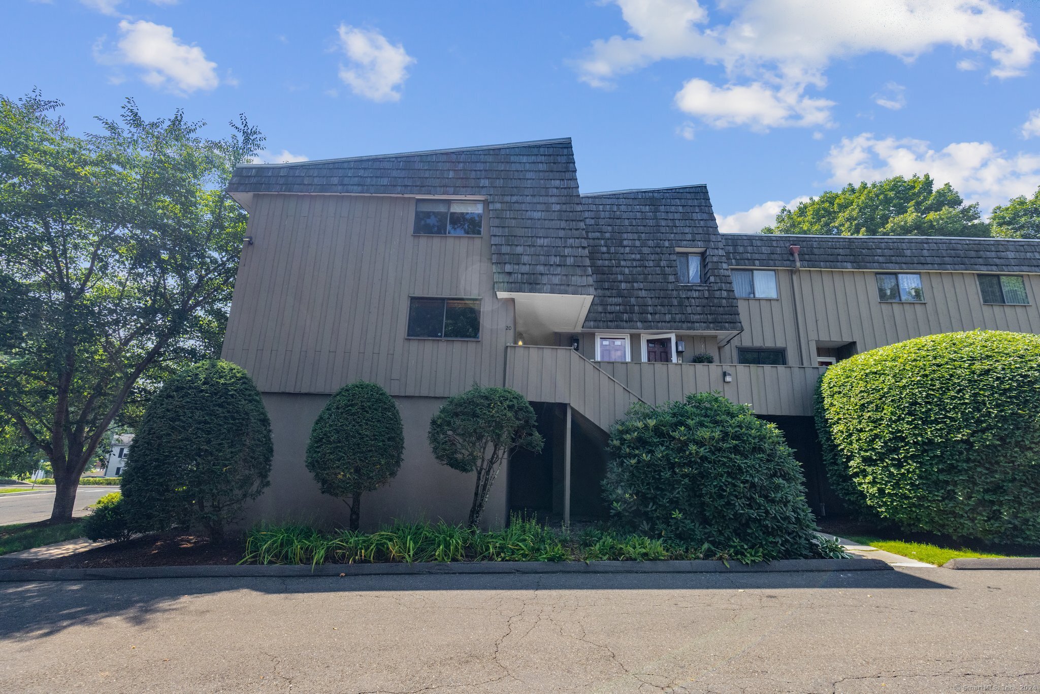 20 Ledgebrook, Norwalk, Connecticut 06854