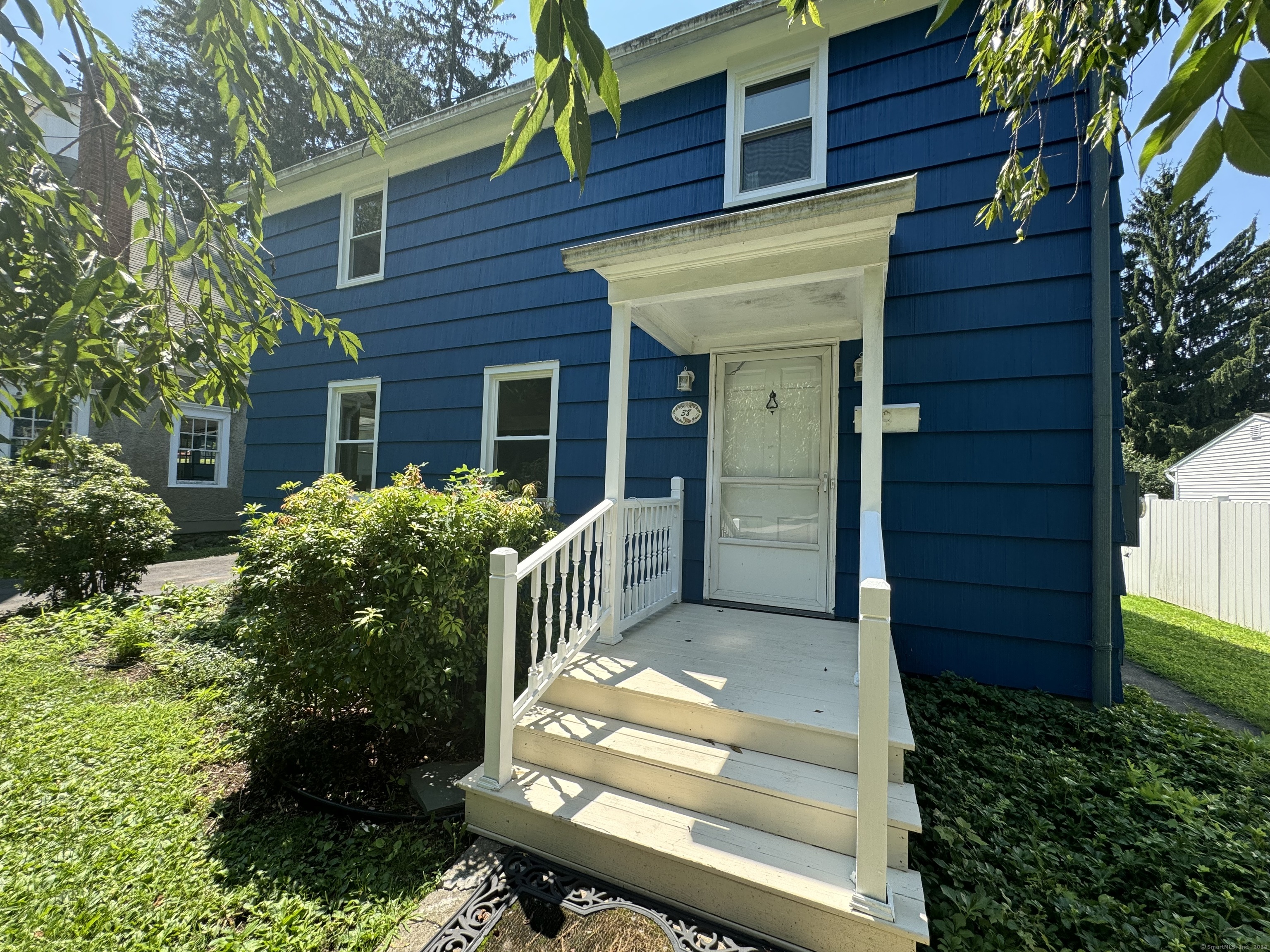 38 Radnor, Naugatuck, Connecticut 06770