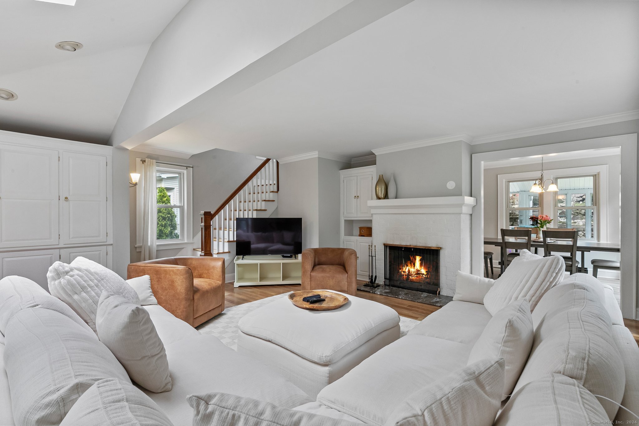 127 River, New Canaan, Connecticut 06840