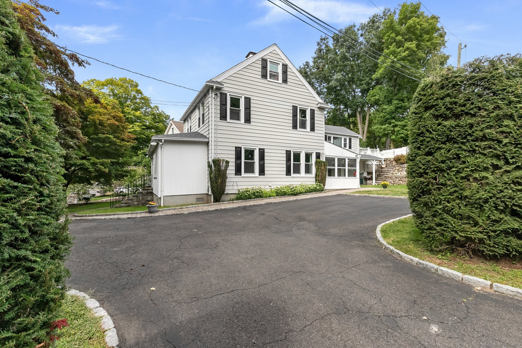 127 River, New Canaan, Connecticut 06840