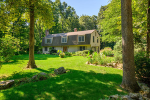 8 Crabapple Lane