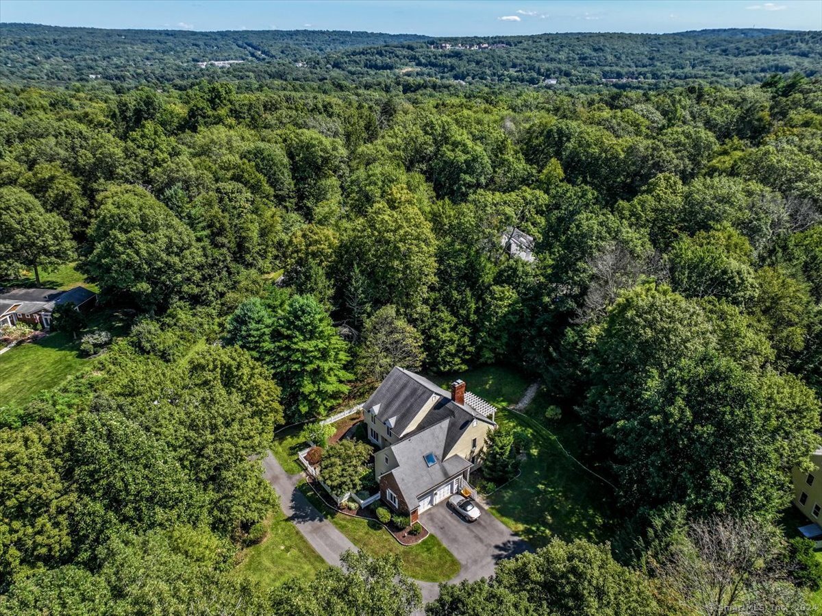 20 Sylvan Crest, Southbury, Connecticut 06488