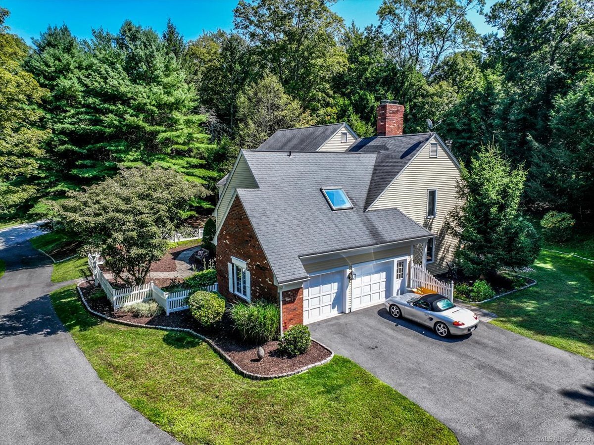 20 Sylvan Crest, Southbury, Connecticut 06488