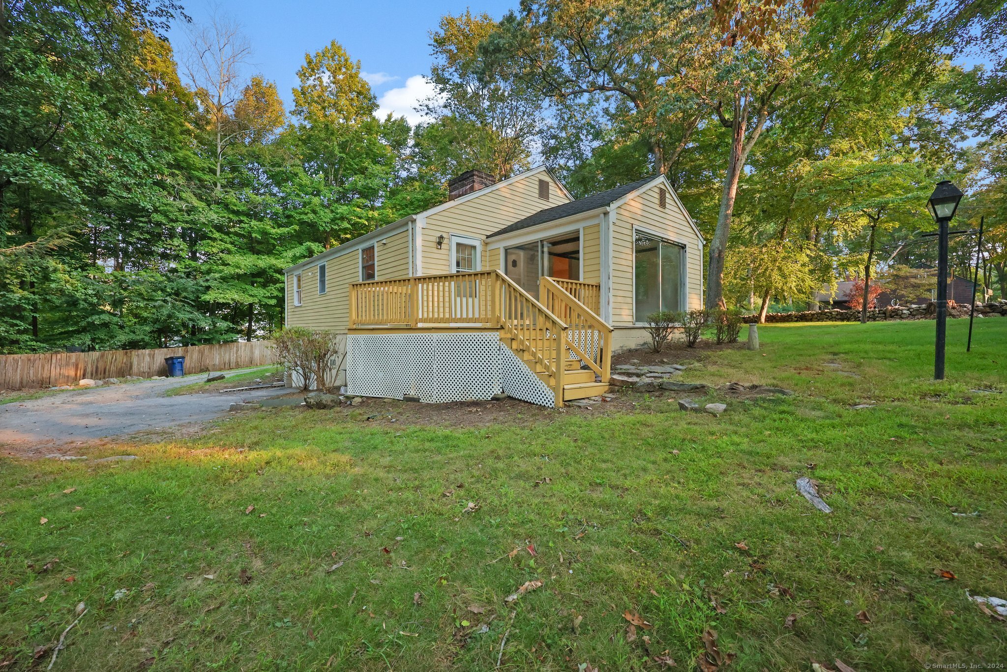 133 Jelliff Mill, New Canaan, Connecticut 06840