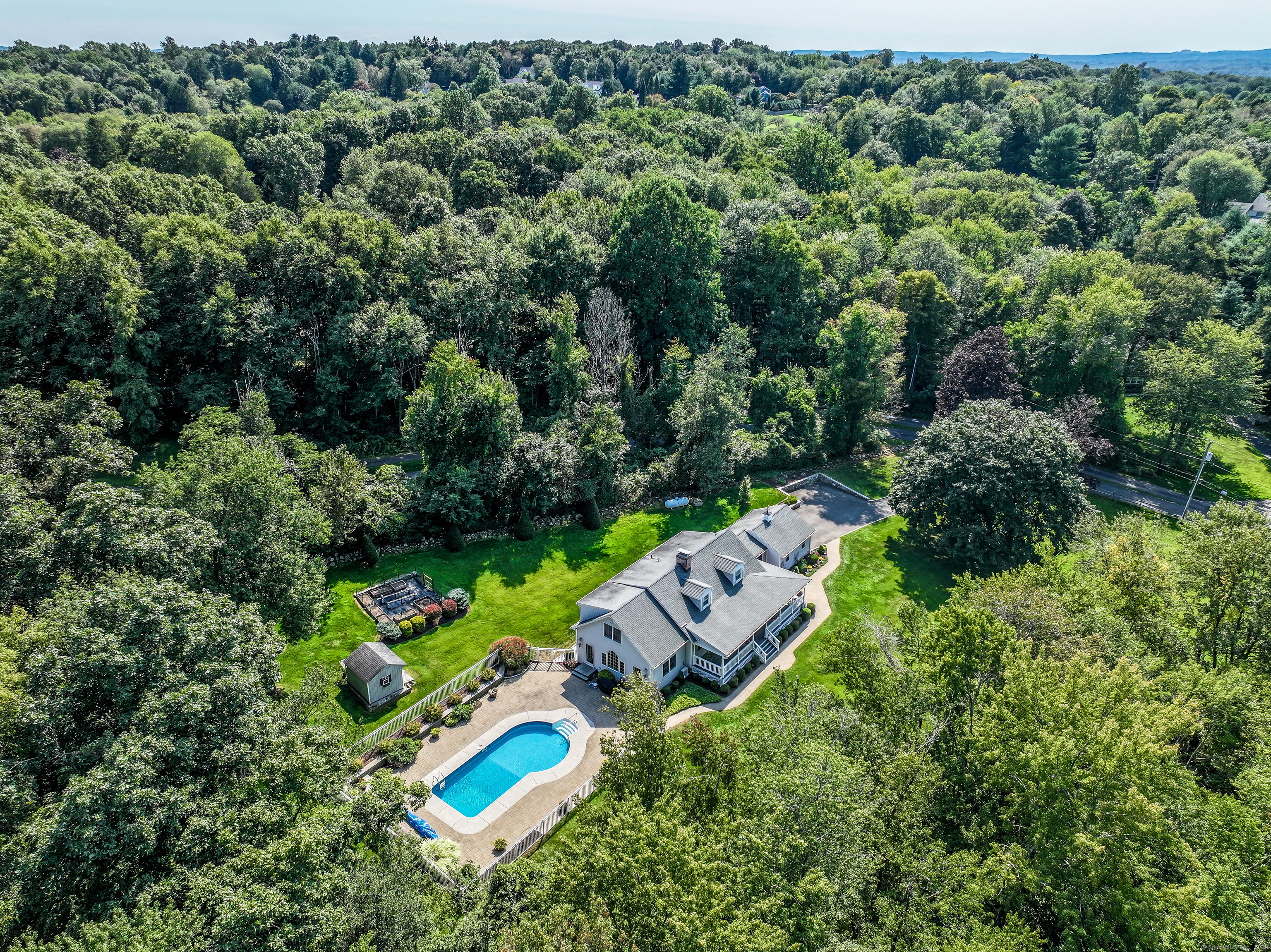 13 Fernbrook, Brookfield, Connecticut 06804