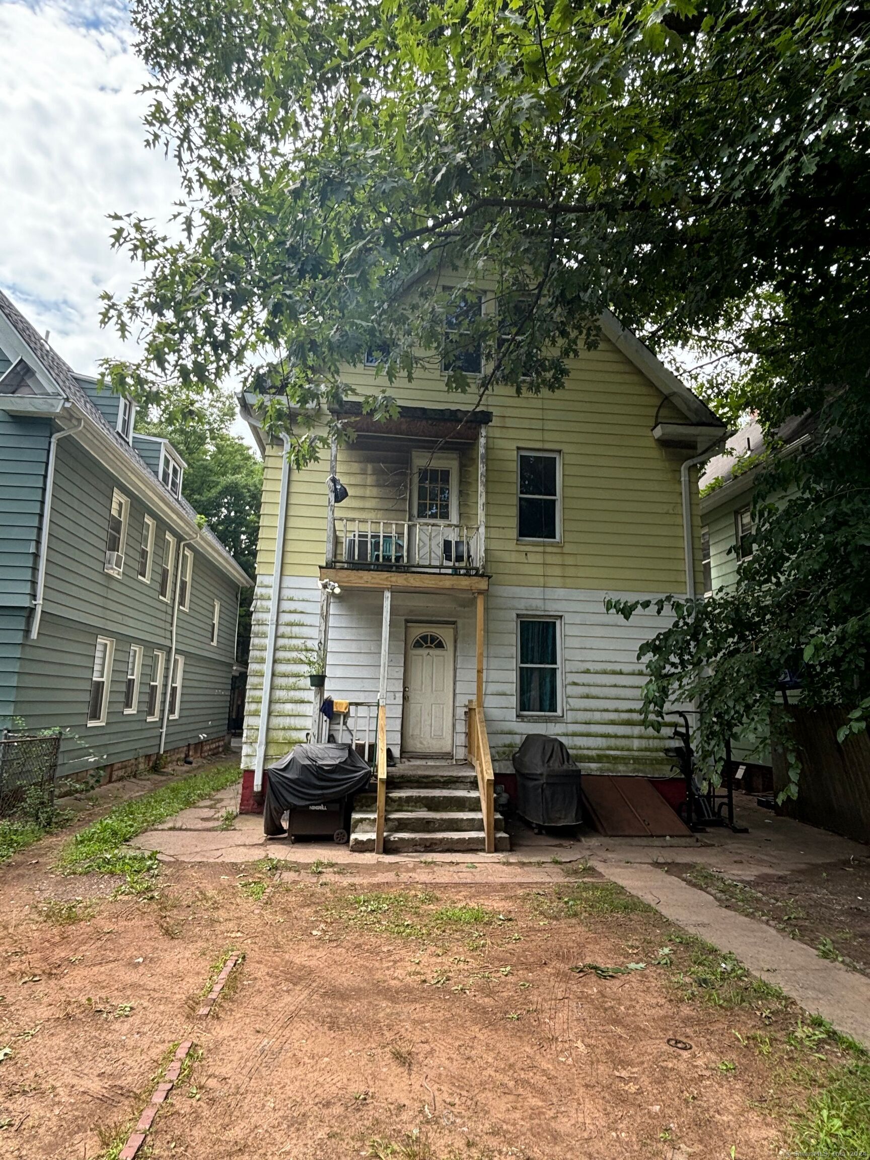 57 Bassett, New Haven, Connecticut 06511