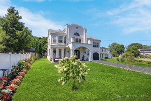 Homes for sale in Stamford, CT | 14 Barmore Dr, Stamford, CT 06905 | MLS# 24039965