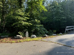 Homes for sale in Clinton, CT | 48a Ironworks Rd, Clinton, CT 06413 | MLS# 24042363