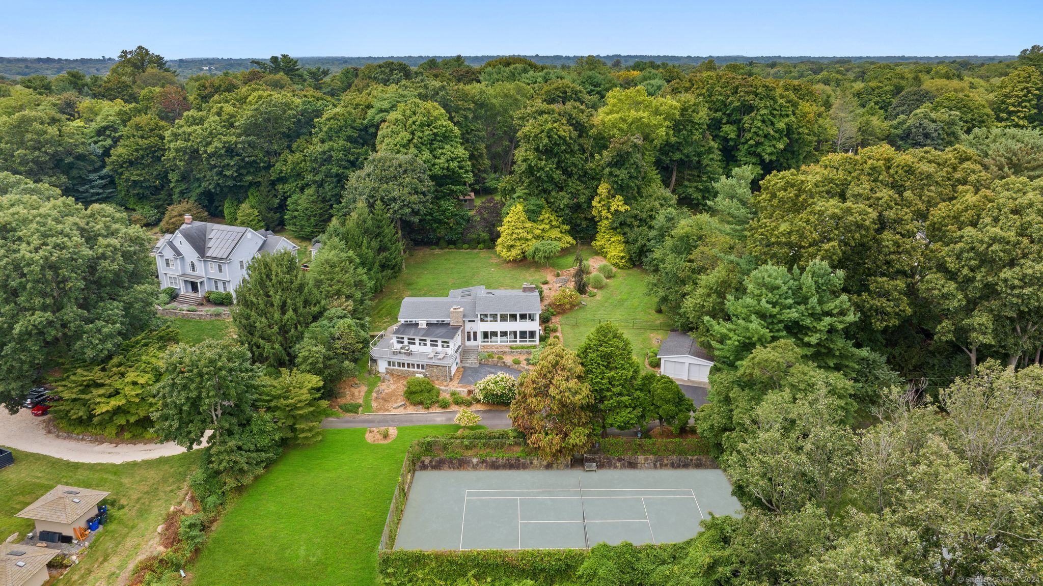 221 High Meadow Fairfield, Connecticut luxury properties, homes with tennis court, luxury homes fairfield, fairfield relocation specialist