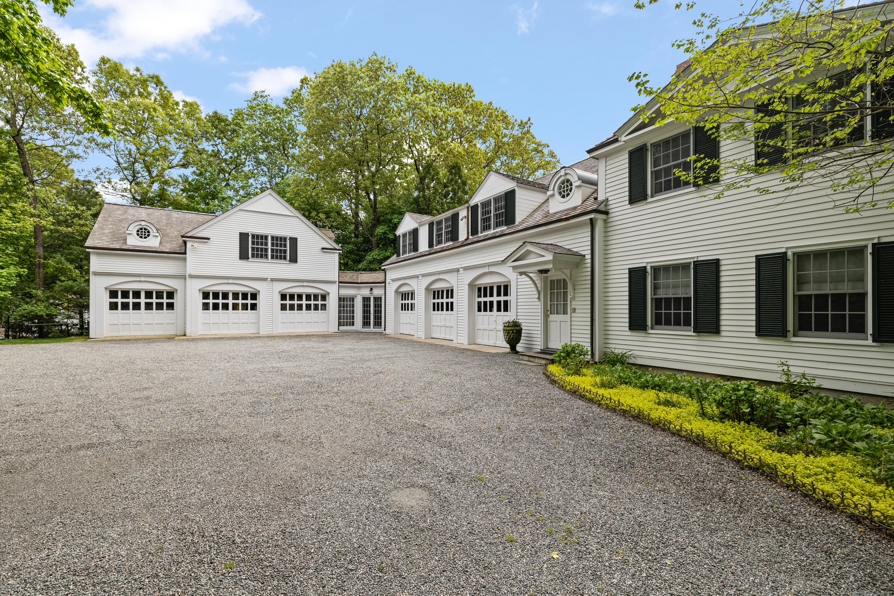 36 Chestnut Hill, Wilton, Connecticut 06897